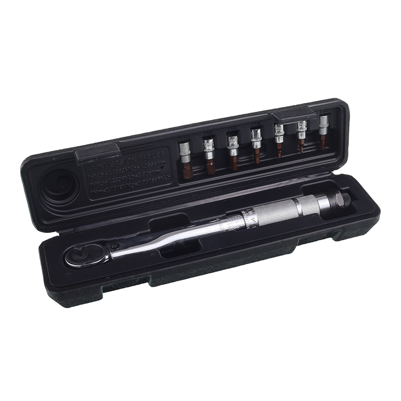 KLUCZ DYNAMOMETRYCZNY 1/4",  5-25NM, ZESTAW 8 ELEM.-347581540